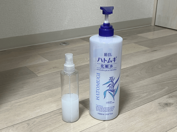 ハトムギ化粧水と無印良品のスプレーボトル